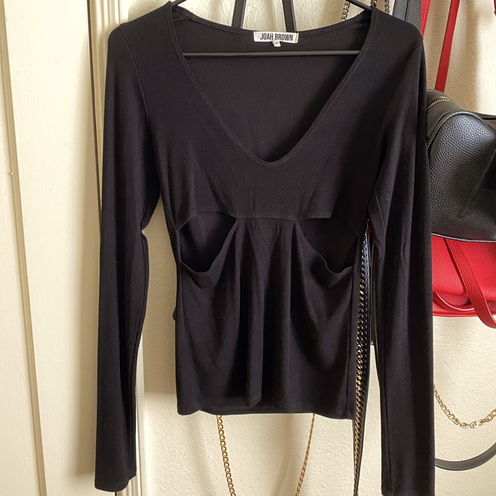 JOAH BROWN like new M/L cut out top fits S/M
